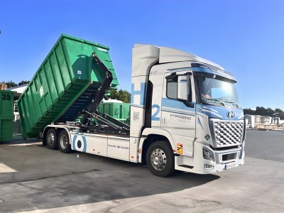 En Vend&eacute;e, le camion &agrave; hydrog&egrave;ne Hyundai passe son test grandeur nature chez Brangeon
